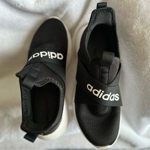 Adidas Slip on Sneaker
